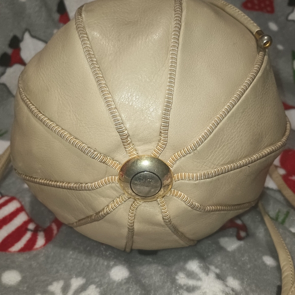 💕VINTAGE RARE BALLOON GUCCI BAG💕 - Picture 2 of 8